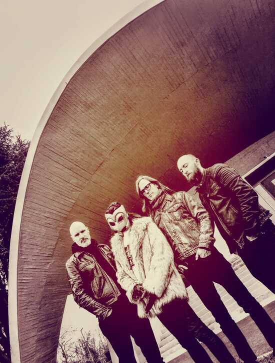 Deliverance The Voyager Golden Banquet Band 1